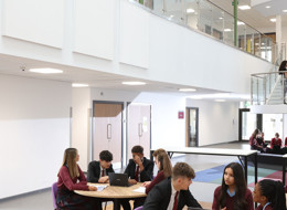 Broxbourne school image 3